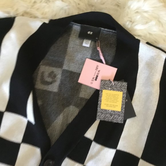 Lazy Oaf sweater size XL UNISEX New Oversized fit - Picture 3 of 3